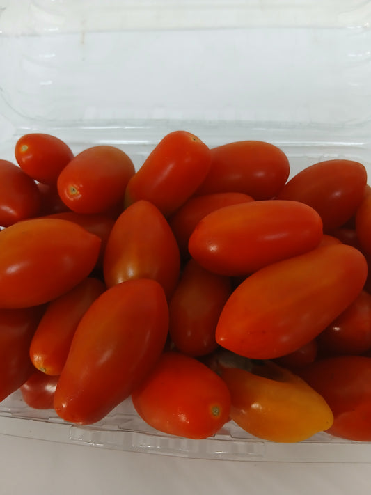 Cherry tomatoes بندورة كرزية